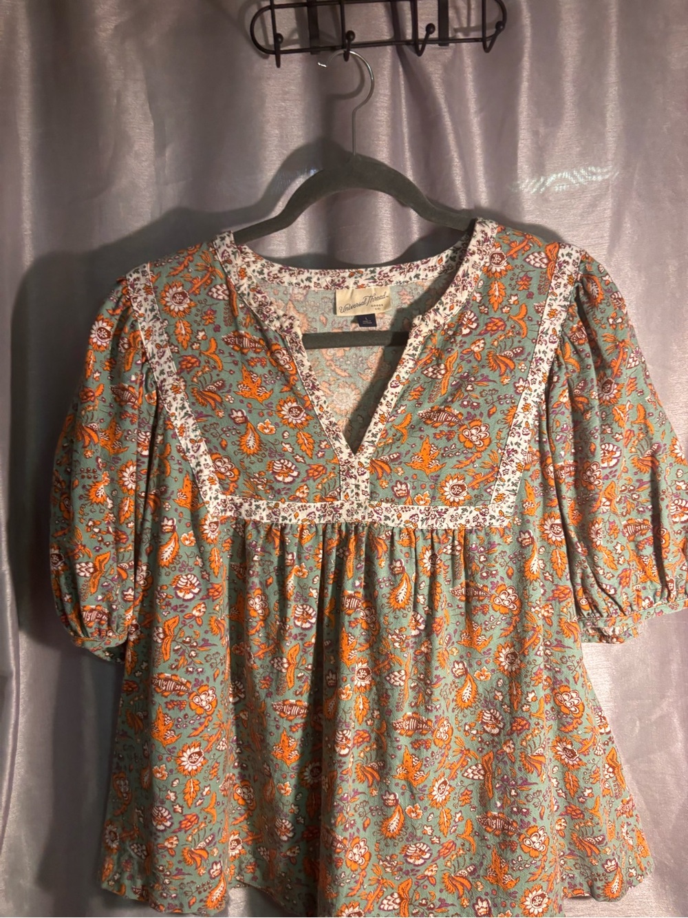 Universal Thread Green Floral Peasant Blouse with Orange Print